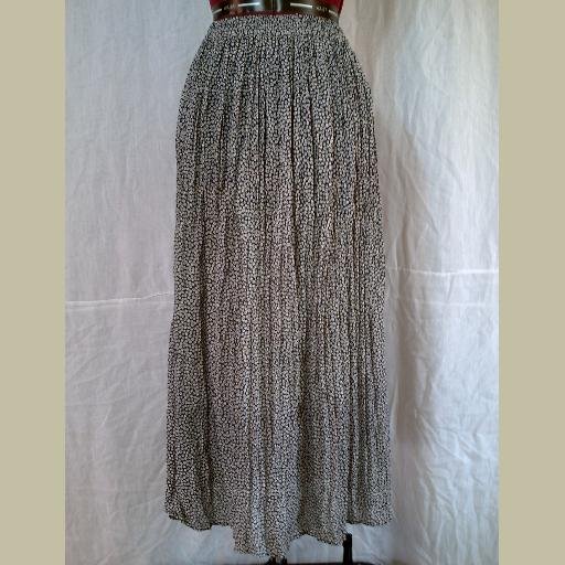 Navy SKIRT with Tiny Floral Design~Long Flowing Full & Cute!~size S-M~Hippie Chic
