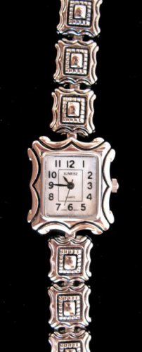 Womens Silver Tone Bracelet Wristwatch watch BEAUTIFUL