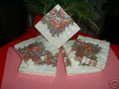 HOLIDAY BEVERAGE NAPKINS,16CT, 3PLY,10"X10",6 PACKAGES
