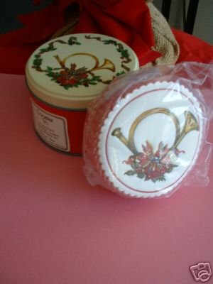 COASTERS(35) IN HOLIDAY TIN, ABSORBENT & REUSEABLE *NEW