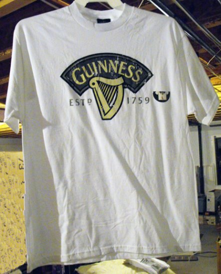 GUINNESS IRISH STOUT T-SHIRT, LARGE **NEW**