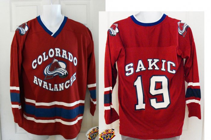 JOE SAKIC COLORADO AVS YOUTH JERSEY, LG 16-18 *NEW*