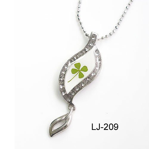 Necklace-04