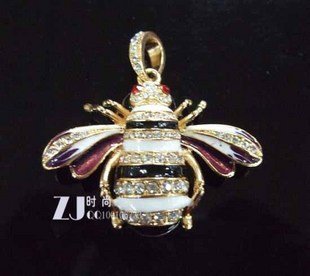 data traveler flash drive necklace 8GB