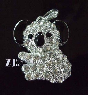 data traveler flash drive necklace 8GB
