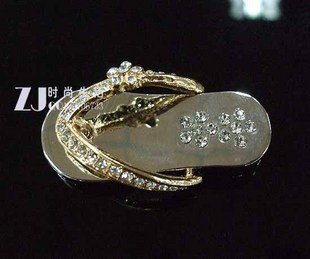 data traveler flash drive necklace 8GB