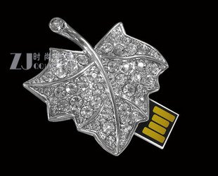 data traveler flash drive necklace 16GB