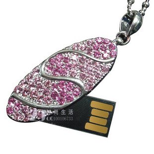 data traveler flash drive necklace 16GB