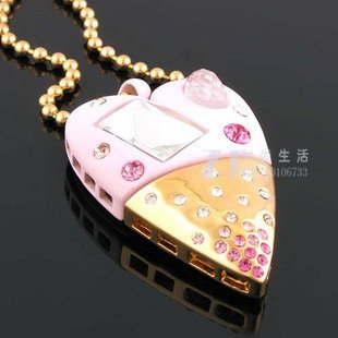 data traveler flash drive necklace 16GB