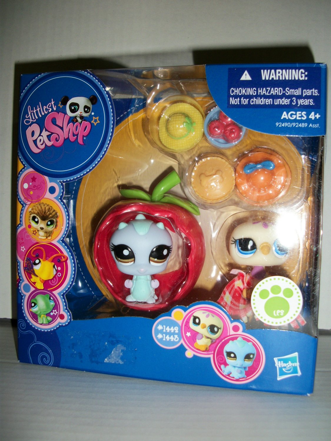 LITTLEST PET SHOP 2009 "APPLE " PETS Set