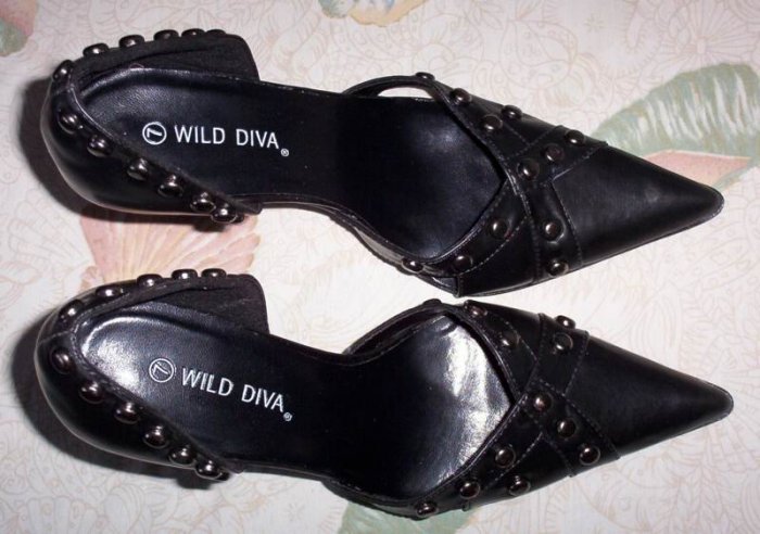 Black Pointy D'orsay Pumps size 6 1/2