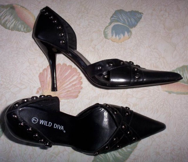 Black Pointy D'orsay Pumps size 7 1/2