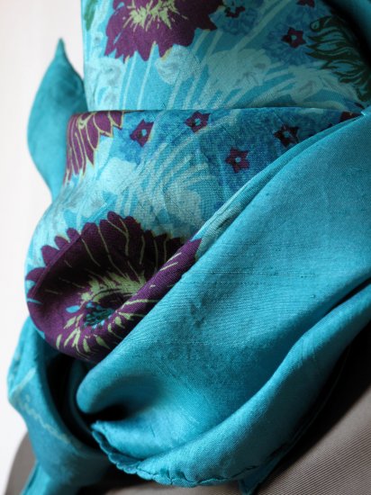 viola floral