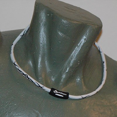 Phiten Titanium X30 Tribal White/Black necklace 22""