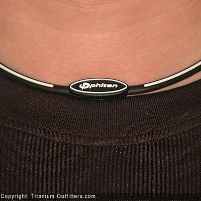 Phiten Sport Type Titanium Necklace Black & White 22""