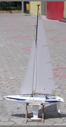 century 750 RC Sailboat