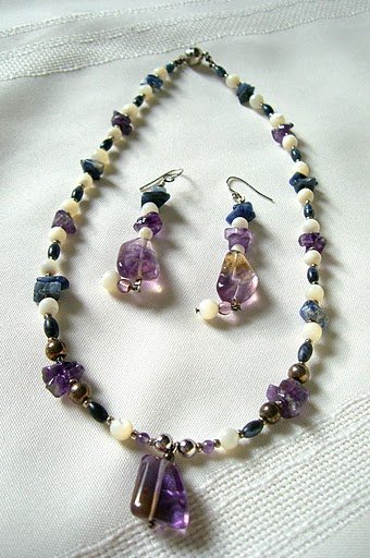 Fluorite Pendant, Mother of Pearl and Sodalite Nuggets Necklace 3006