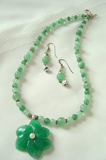 Aventurine Etched Flower Pendant ,Jade and Moss Agate Beaded Necklace Set 3242