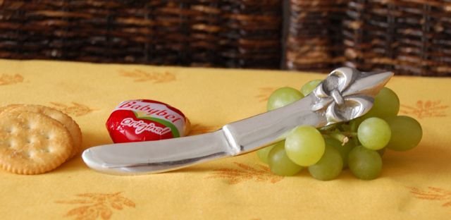 Fleur De Lis Spreader