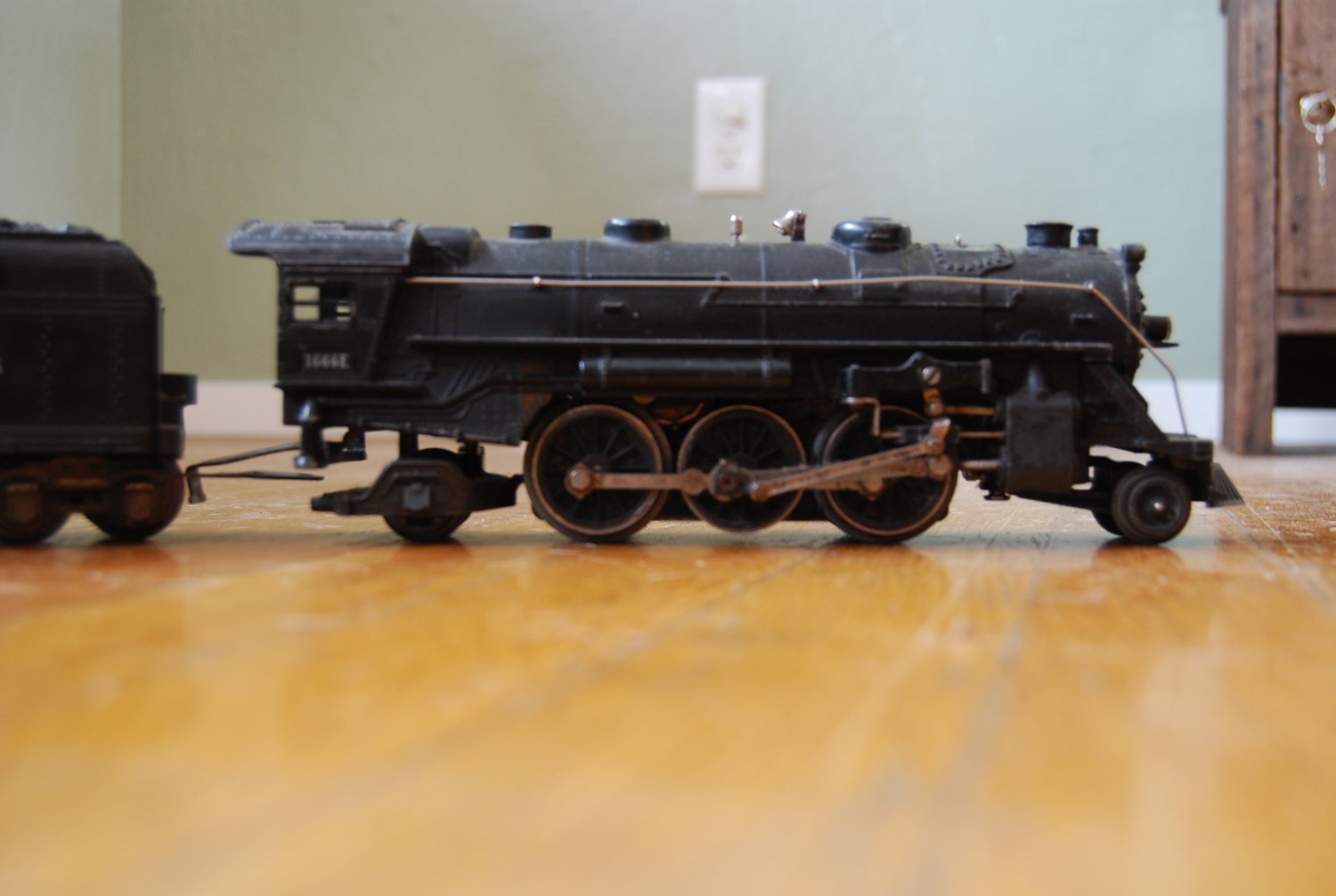 Lionel train