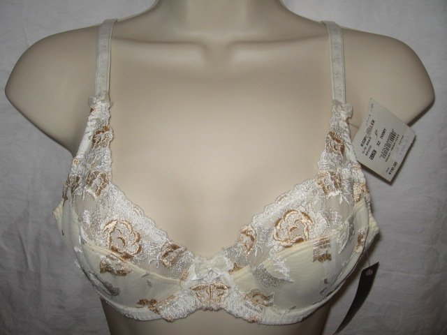 New Rigby & Peller Bra, size 32B