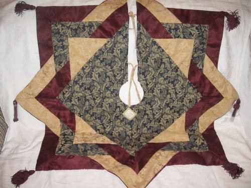 $100 New CHRISTMAS HOLIDAY TREE SKIRT 45"x45" - Handcrafted !
