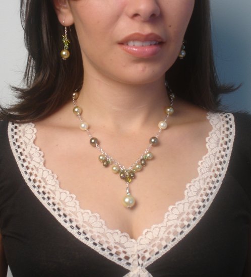 N00108 -NECKLACE WITH MULTICOLOR SHELL (FREE EARRINGS)