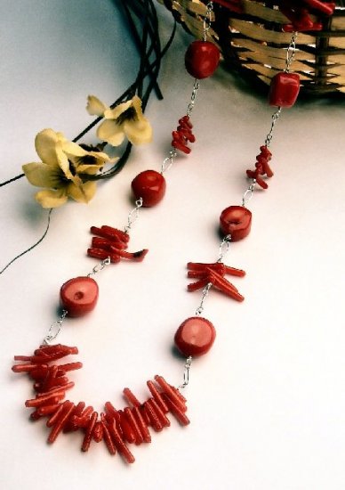 N0525 - NECKLACE WITH AUTHENTIC RED CORAL (FREE EARRINGS)