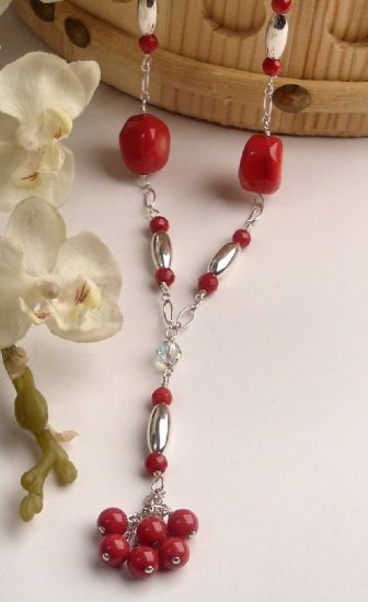 N0593 - NECKLACE WITH NATURAL RED CORAL BEADS (FREE EARRINGS)