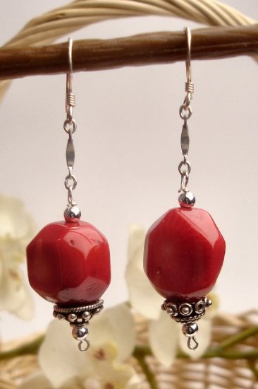 E0027 - EARRINGS WITH AUTHENTIC RED CORAL (FREE SHIPPING)