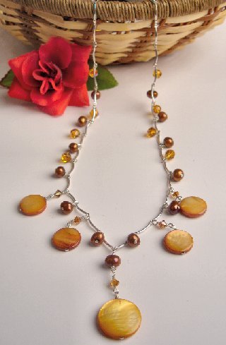 N06614 - NECKLACE WITH LIGHT BROWN SHELL - RED FRESHWATER PEARLS - SWAROVSKI CRYSTAL*