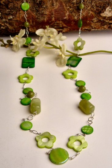 N - NECKLACE WITH (FREE EARRINGS)