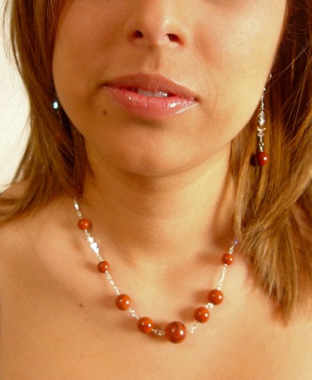 N06604 - NECKLACE WITH AUTHENTIC BROWN HOWLITE - SWAROVSKI CRYSTAL AB (FREE EARRINGS)