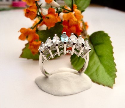 R0045 - RING WITH CLEAR AND BLUE CUBIC ZIRCONIA (FREE SHIPPING)