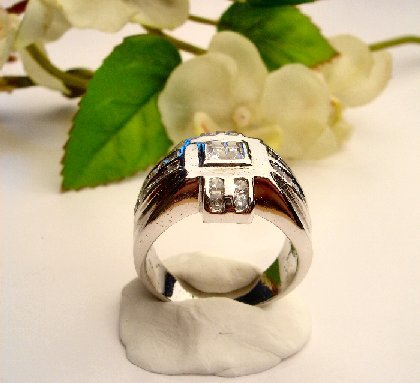 R0051 - RING MAN'S WITH CLEAR CUBIC ZIRCONIA (FREE SHIPPING)