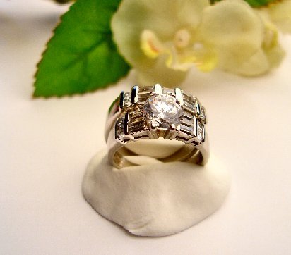 R0049 - RING WITH CLEAR CUBIC ZIRCONIA AND BAGUETTES / SILVER WEDDING SET (FREE SHIPPING)