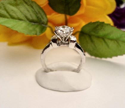 R0072 - RING SOLITAIRE WITH CLEAR CUBIC ZIRCONIA (FREE SHIPPING)