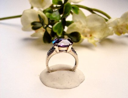 R0066 - RING WITH PURPLE AMETHYST CUBIC ZIRCONIA (FREE SHIPPING)
