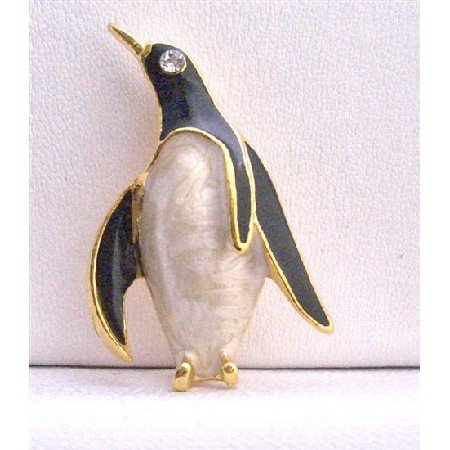 B233 Penguin Brooch Gold Plated Penguin Black & White w/ Cz Eye Brooch