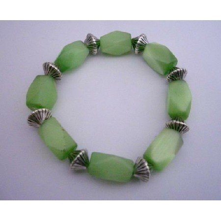 TB295 Green Barrel Cat Eye Stretchable Bracelet w/ Daisy Spacing Beads Bracelet