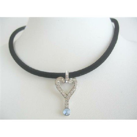 UNE133 Cubic Zircon Key Pendant Necklace Black Velvet Chord Choker