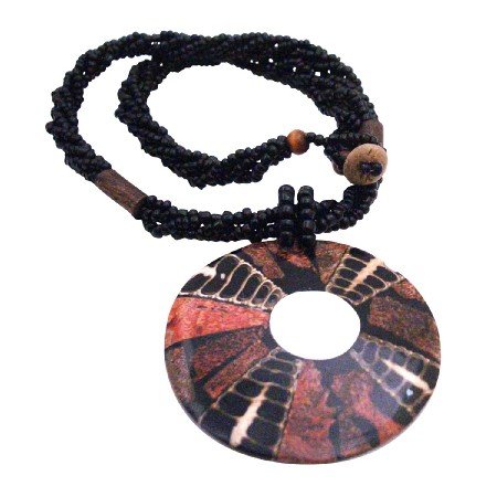 N905 Shell Pendant Is Complimented With Elegant Very Ethnic Pendant Necklace Perfect Gift