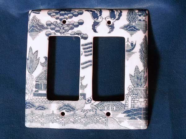 Blue Willow 2 Switch Plate