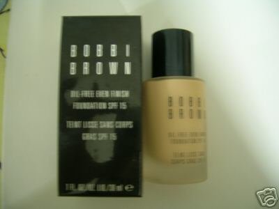 BOBBI BROWN OIL FREE FOUNDATION - SAND