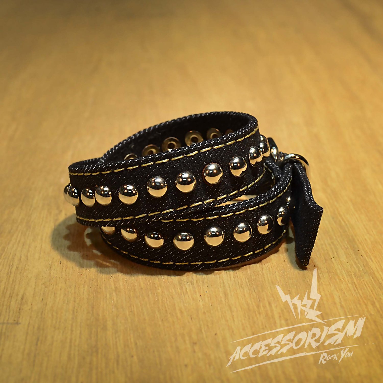 Free Shipping Multi Steel Circle Bracelet Stud Wristband Cuff (Black) (B675R)