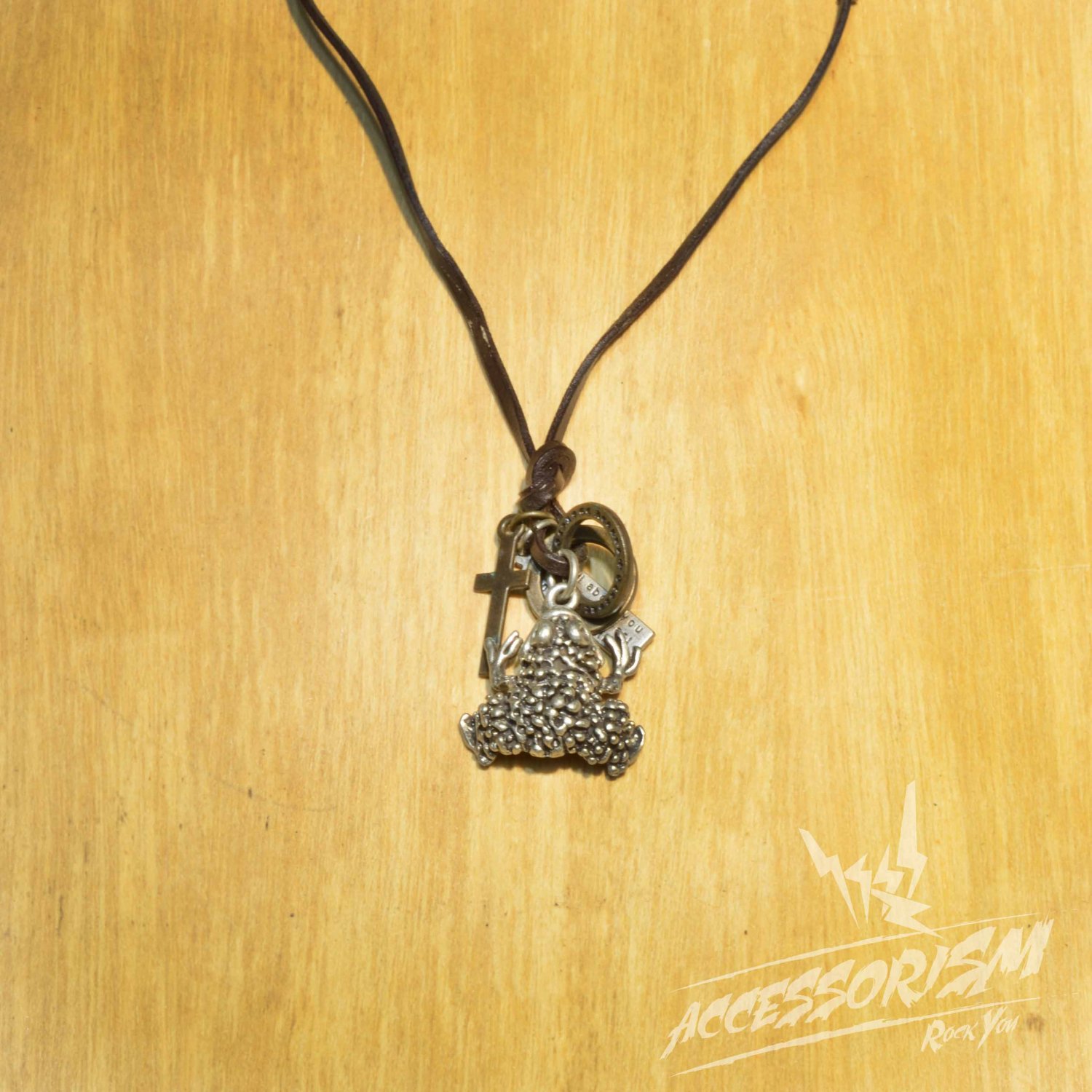 Free Shipping Frog Pendant with Cross and Circle Rings Necklace (N664S)