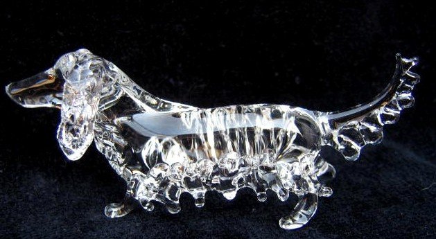 LONGHAIRED DACHSHUND CRYSTAL GLASS MINIATURE FIGURINE