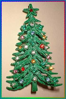 Vintage Christmas Tree Pin 50s Tall Rhinestone Brooch 8099