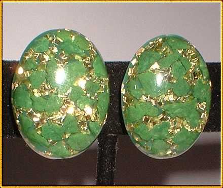 Bohemian Glass Earrings Vintage 1950s Green w Gold 8083