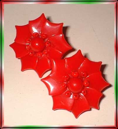 Christmas Earrings Celluloid Poinsettias 40s W Germany 9367